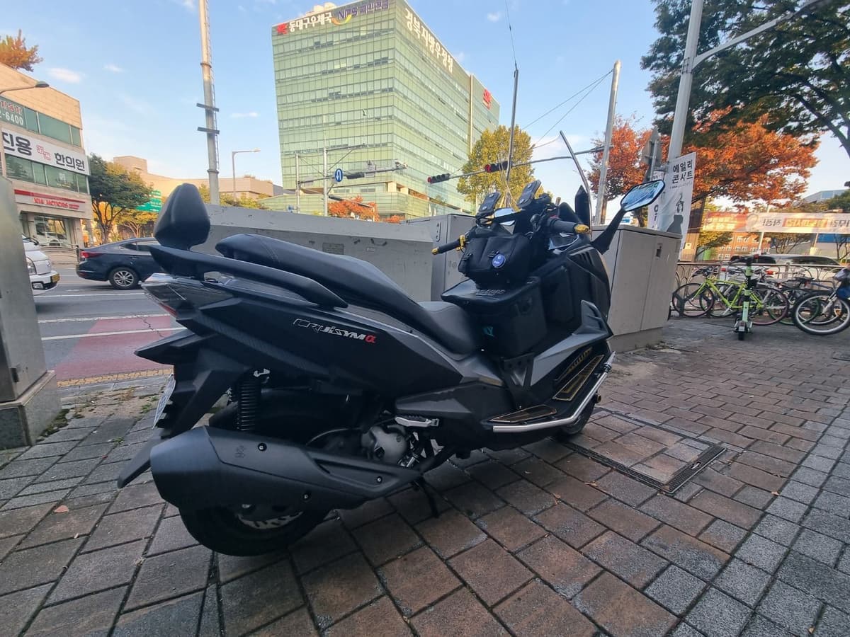 SYM 크루심 300 알파 ABS 2