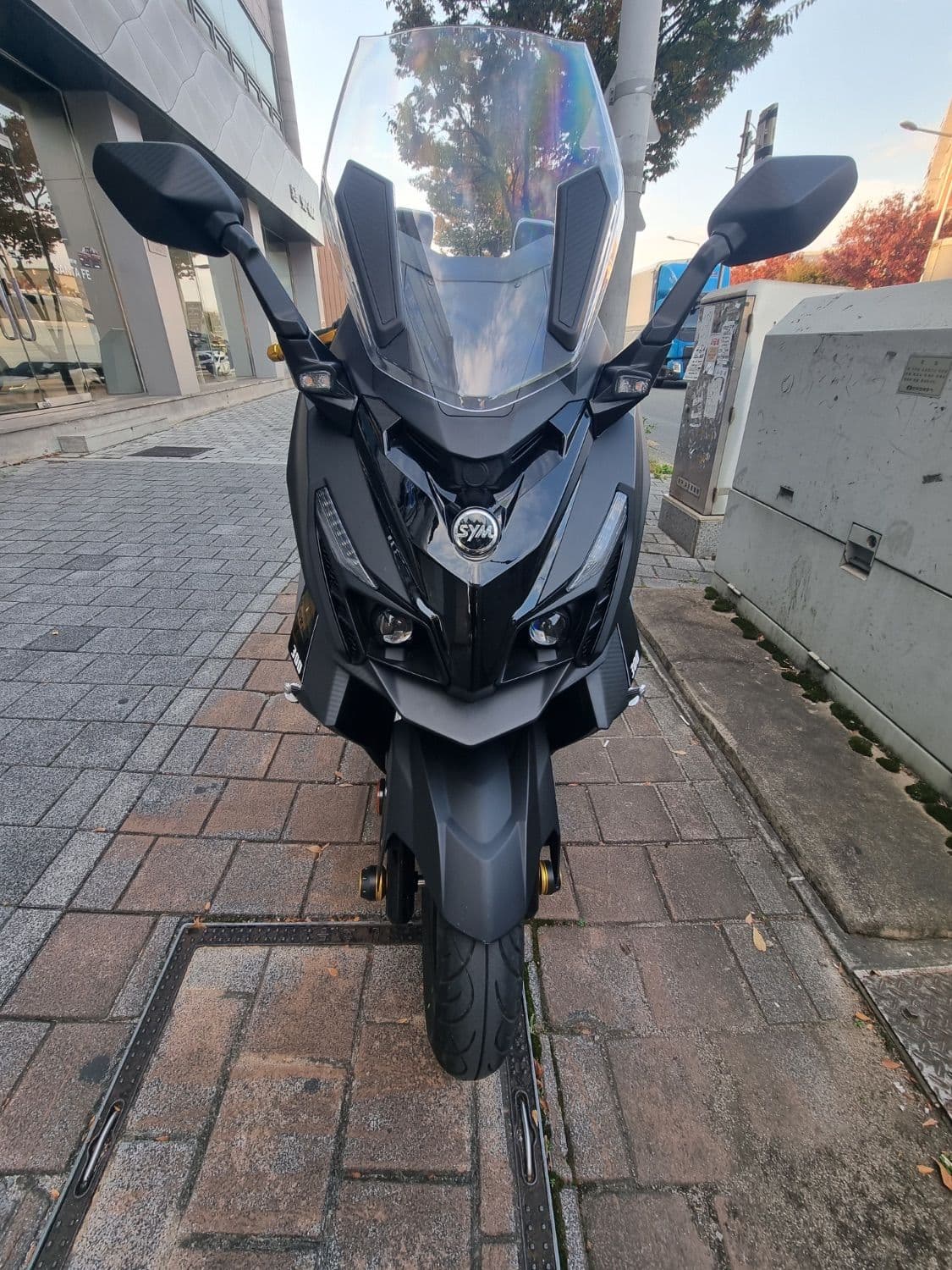 SYM 크루심 300 알파 ABS 1