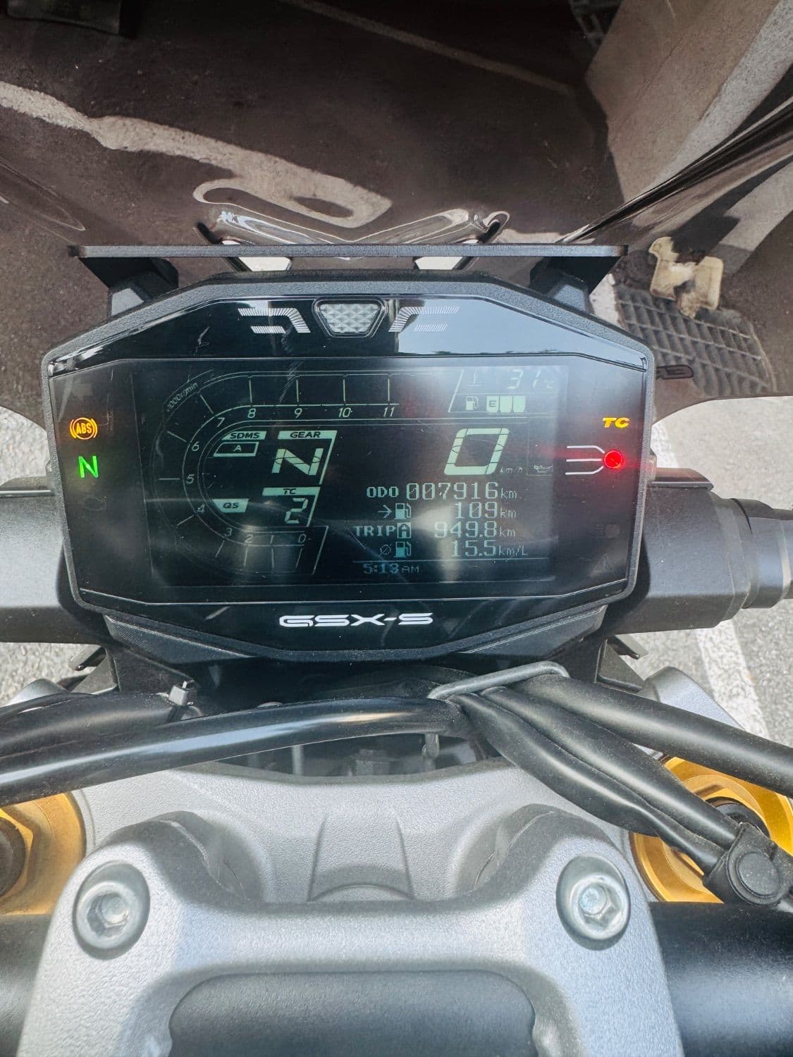 스즈키 GSX S 1000 10