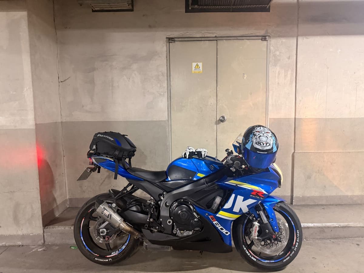 스즈키 GSX R 600 4