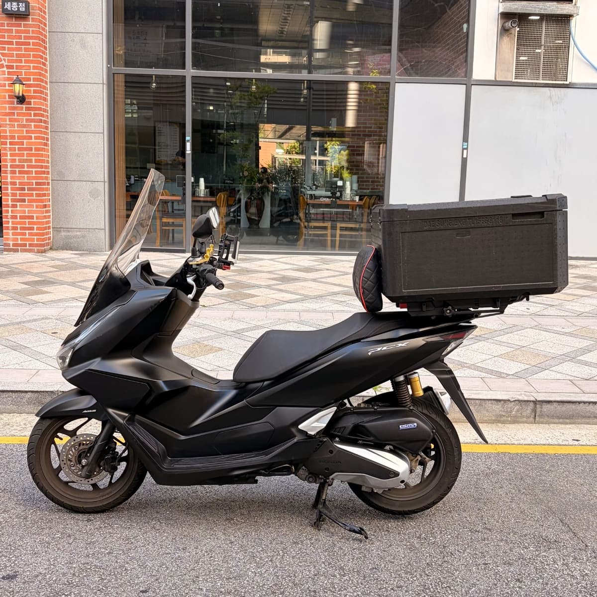 혼다 PCX 125 7