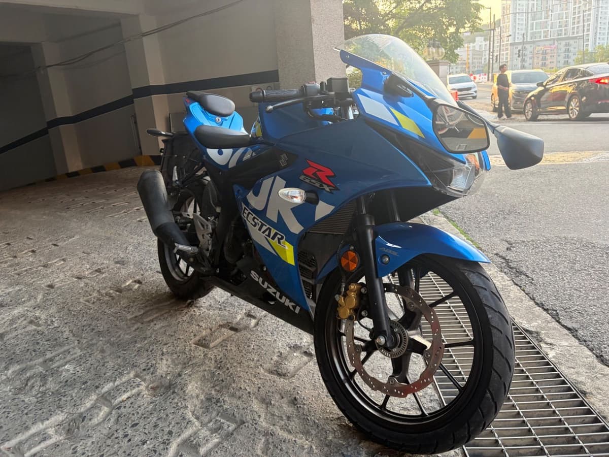 스즈키 GSX R 125 ABS 2