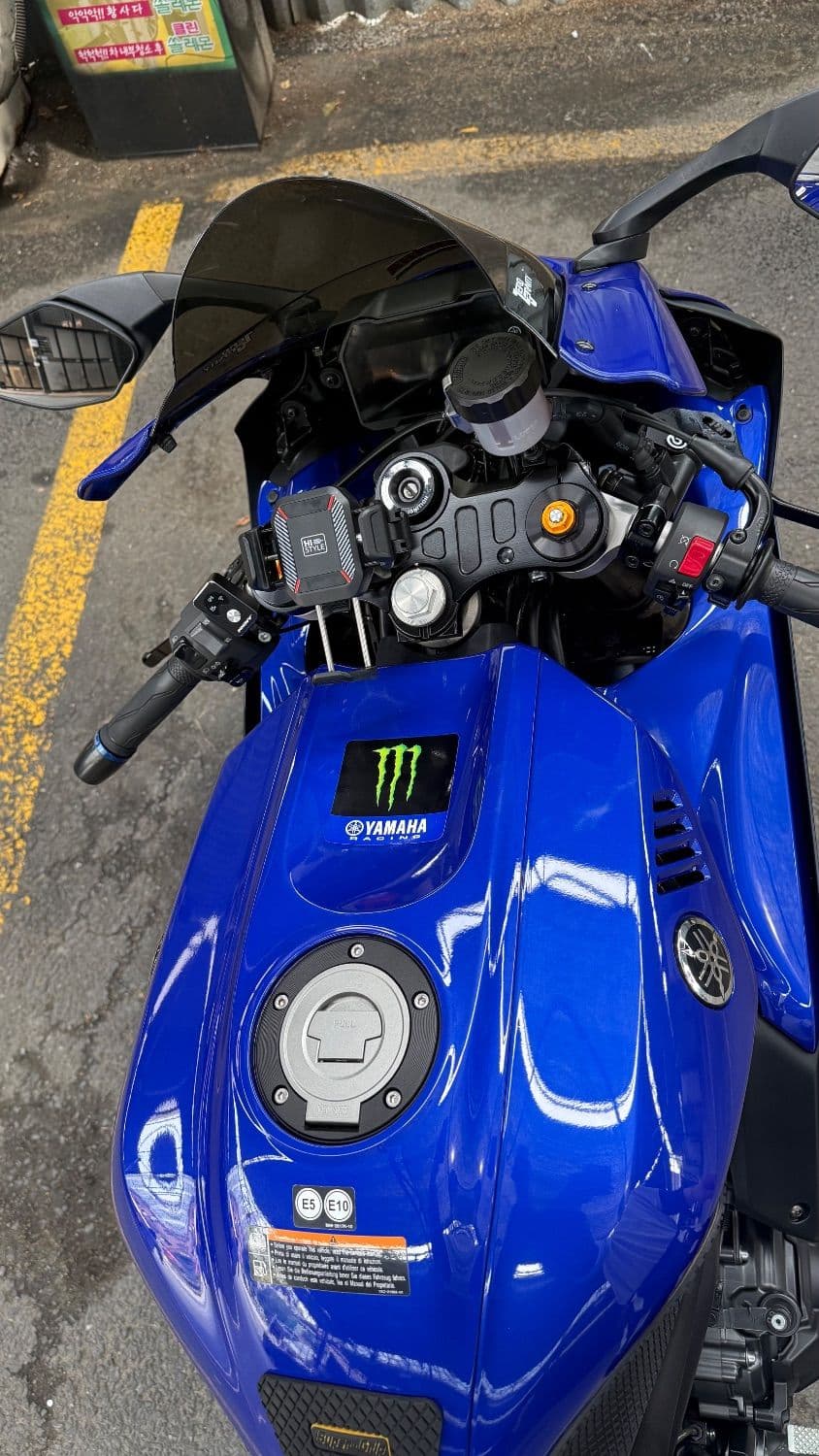야마하 YZF R7 2