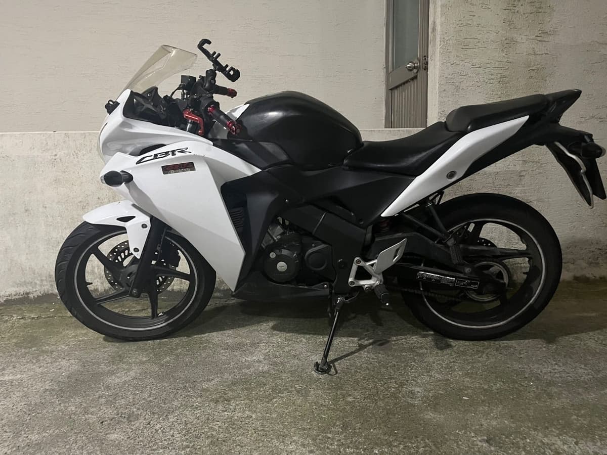 혼다 CBR 125 R 4