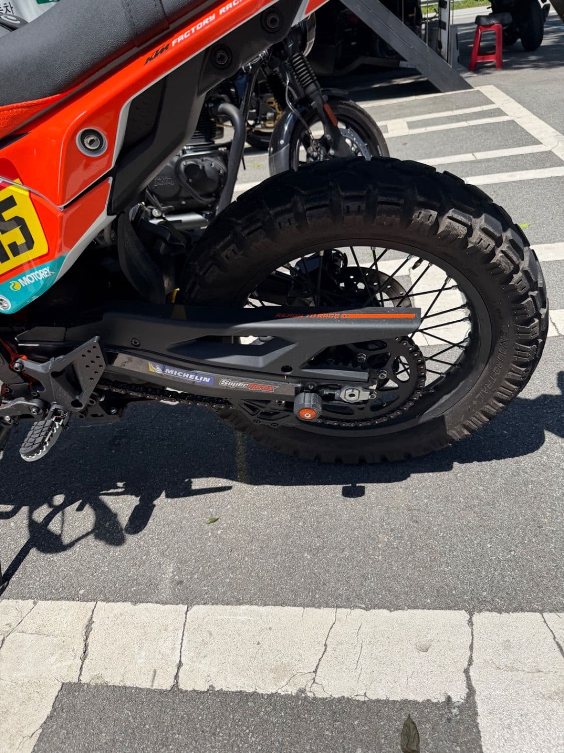 KTM 390 어드벤처 SW 4