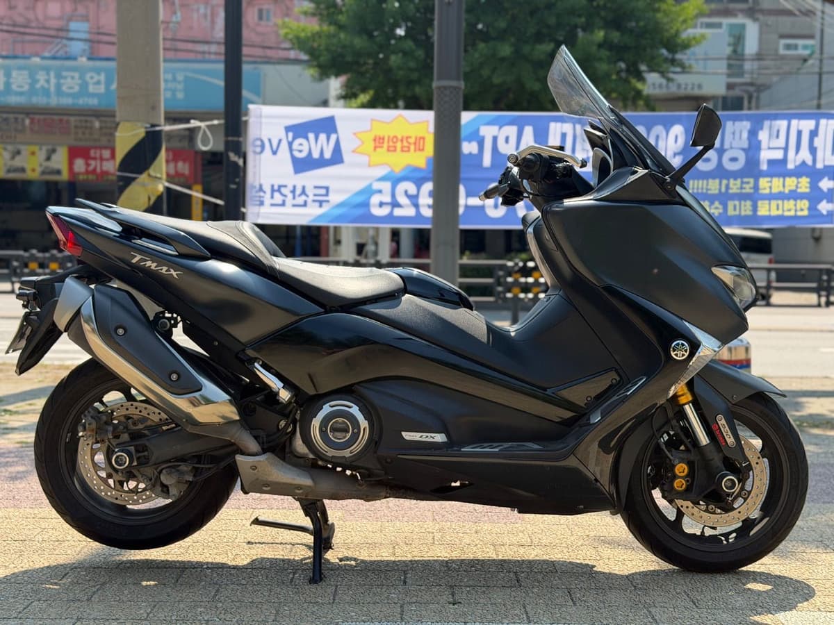 야마하 TMAX DX 2