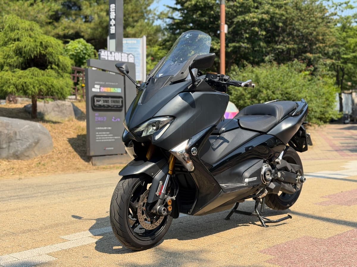 야마하 TMAX DX 7