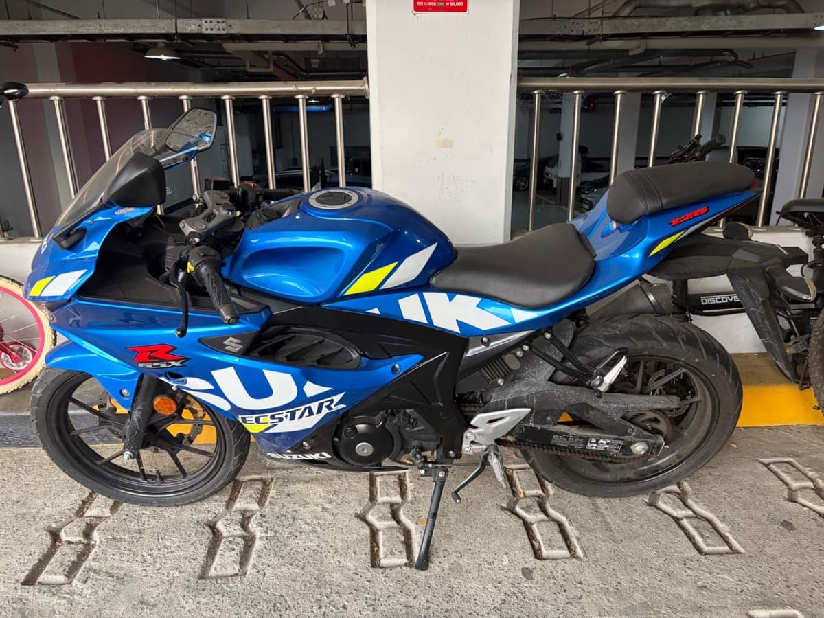 스즈키 GSX R 125 ABS 8