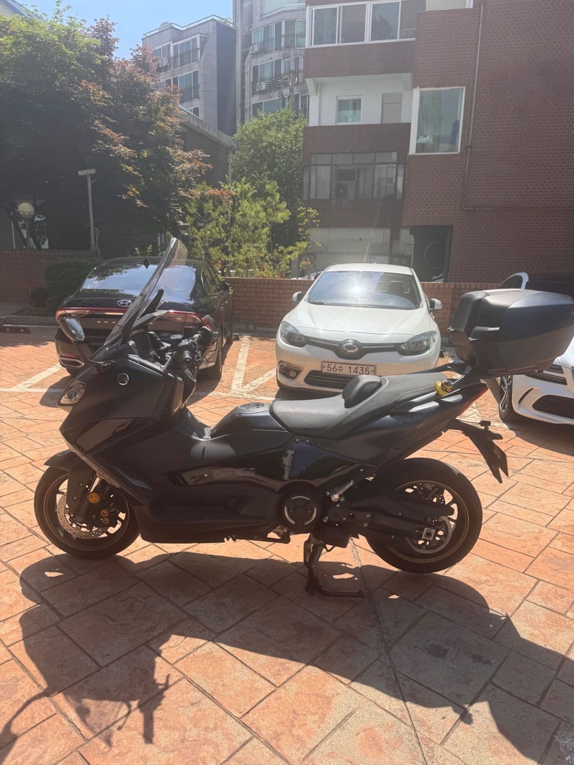 야마하 TMAX 560 3