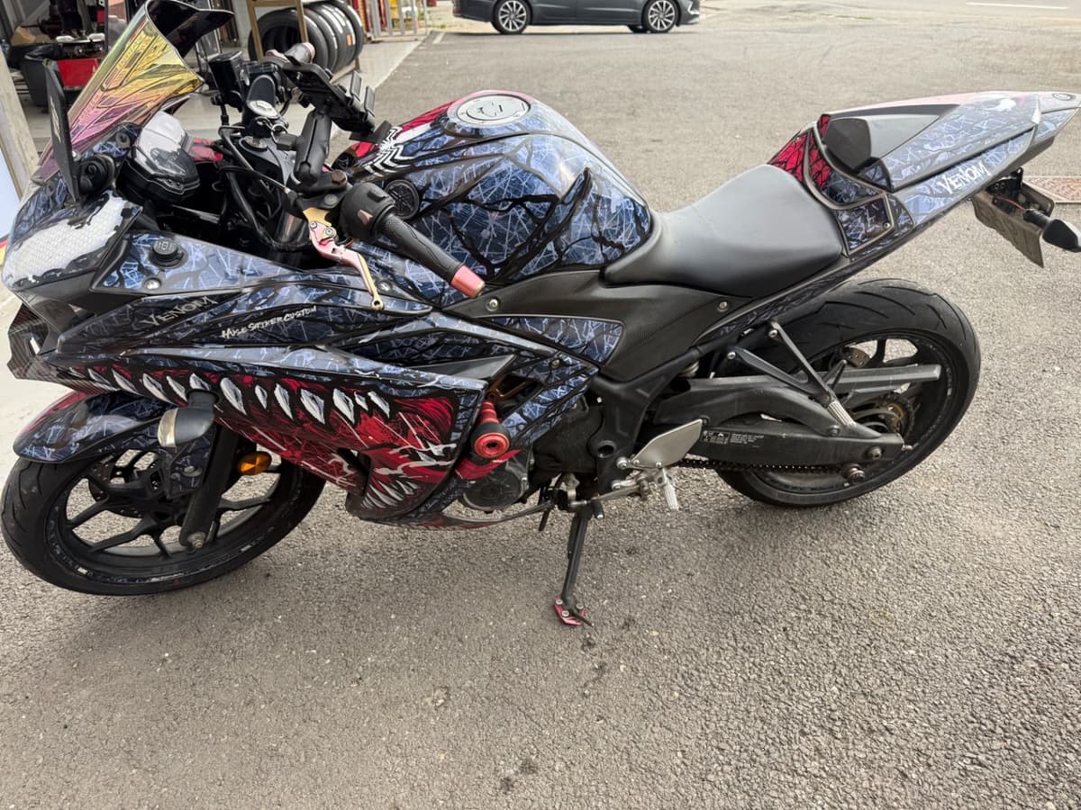 야마하 YZF R3 more