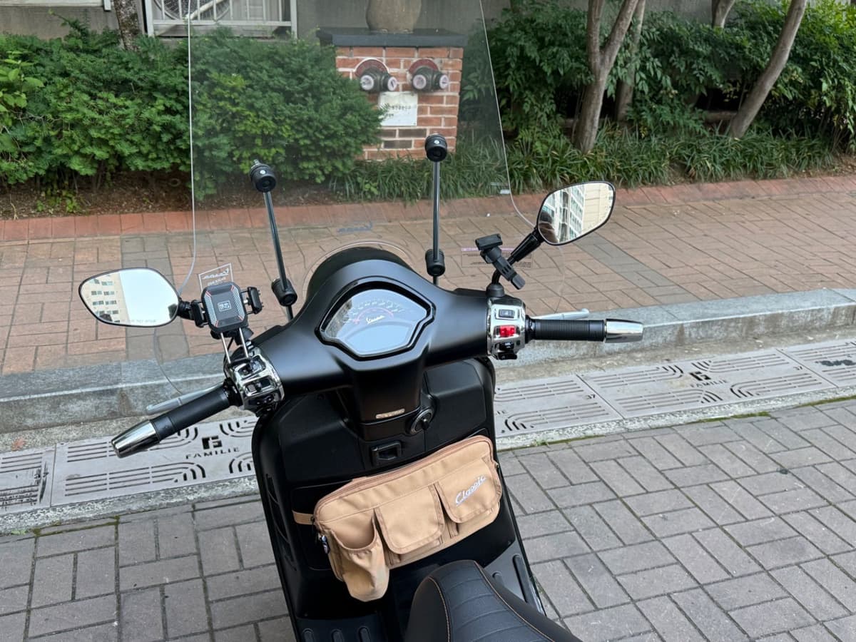 베스파 GTS 300 슈퍼스포츠 5