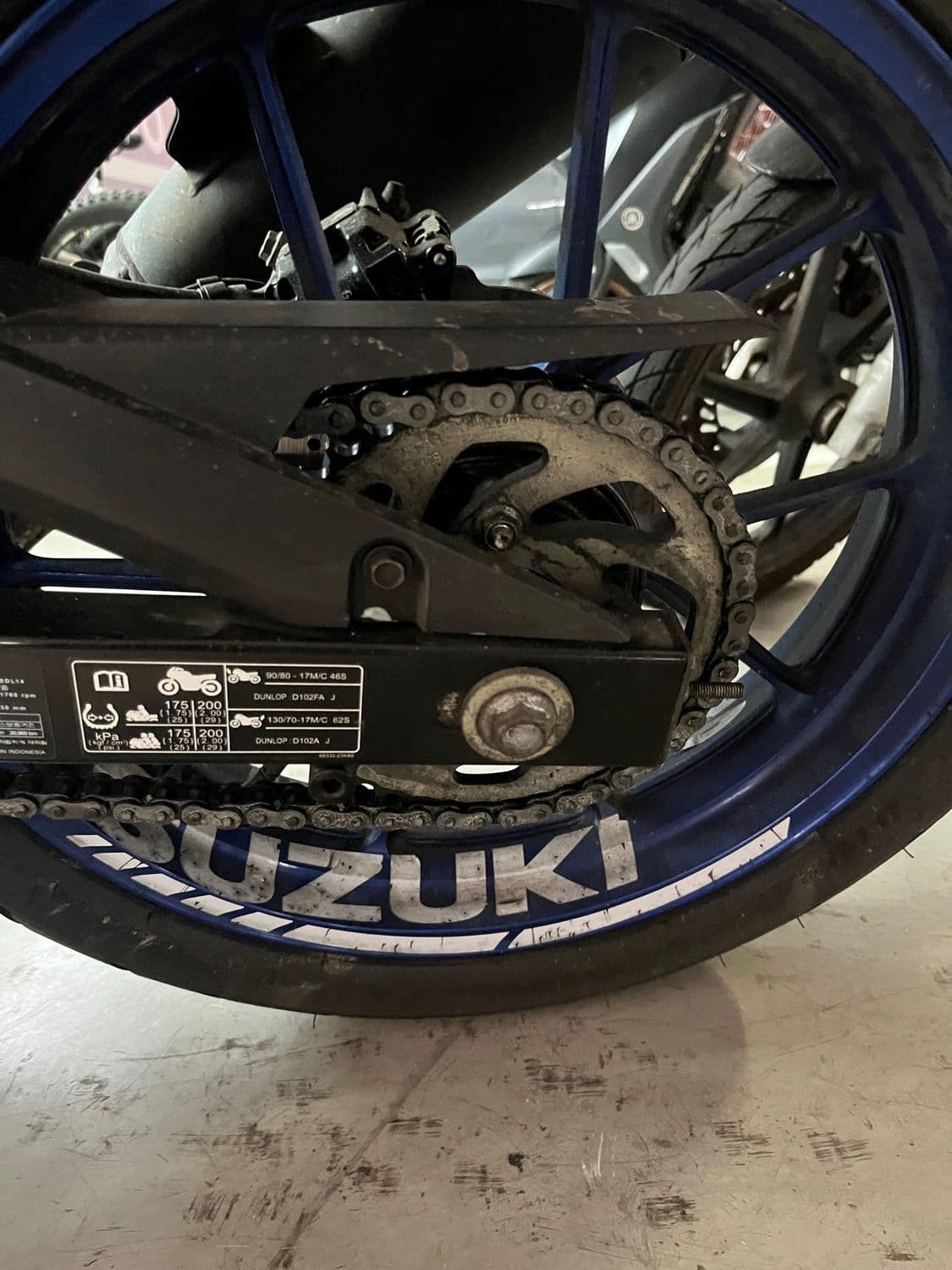 스즈키 GSX S 125 4