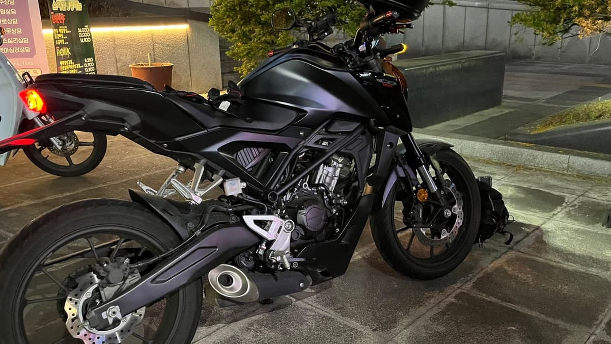 혼다 CB 125 R 2