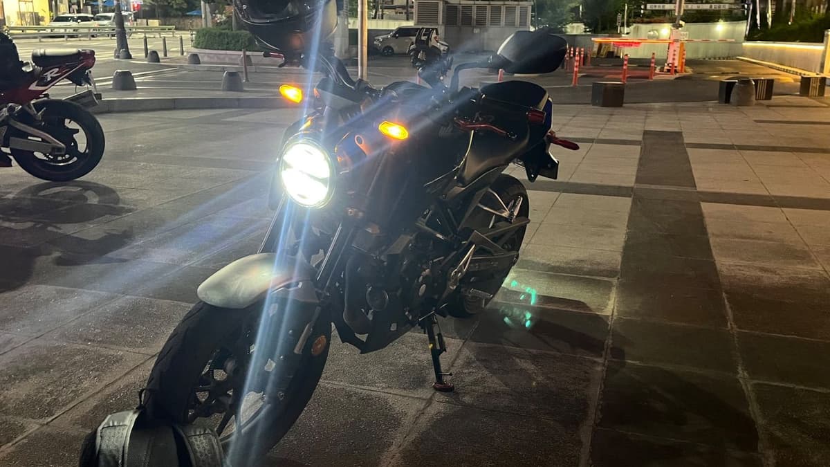 혼다 CB 125 R 3