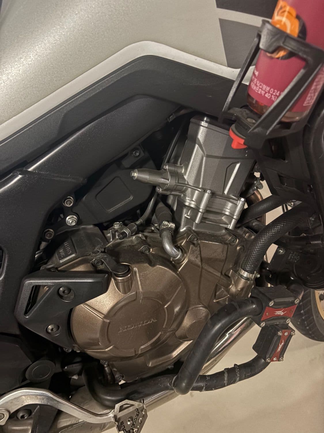 혼다 아프리카 트윈 CRF 1000 L 8