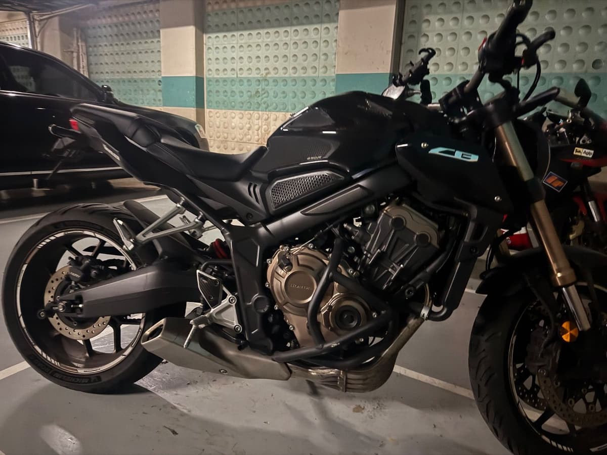 혼다 CB 650 R 1