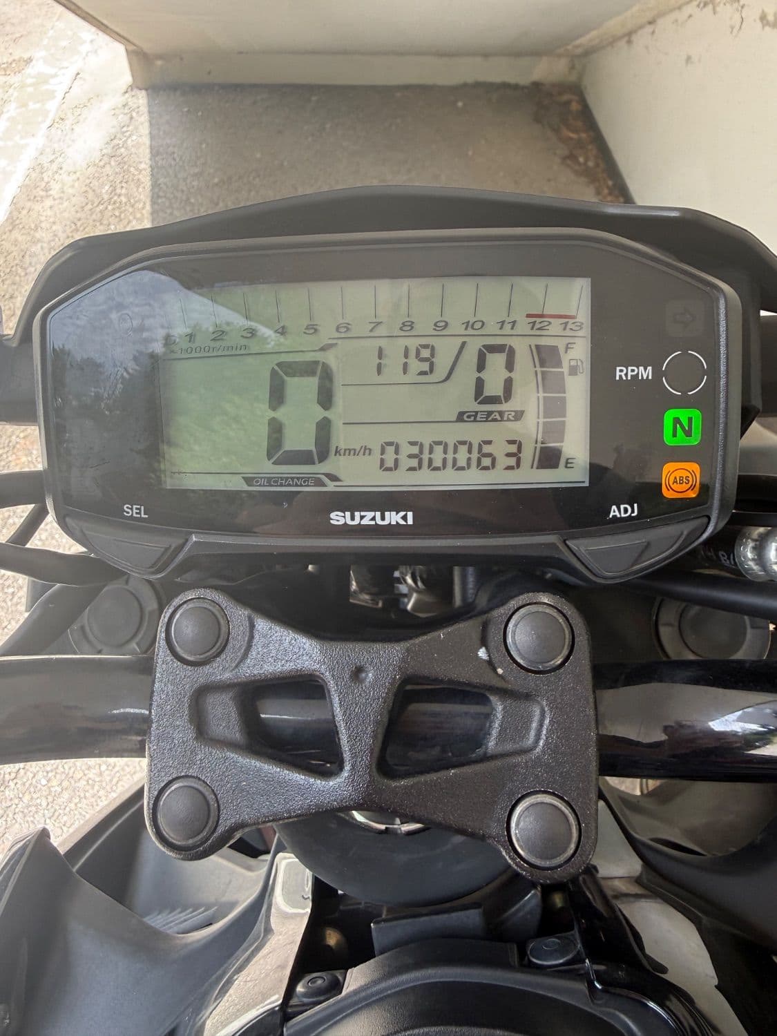 스즈키 GSX S 125 9