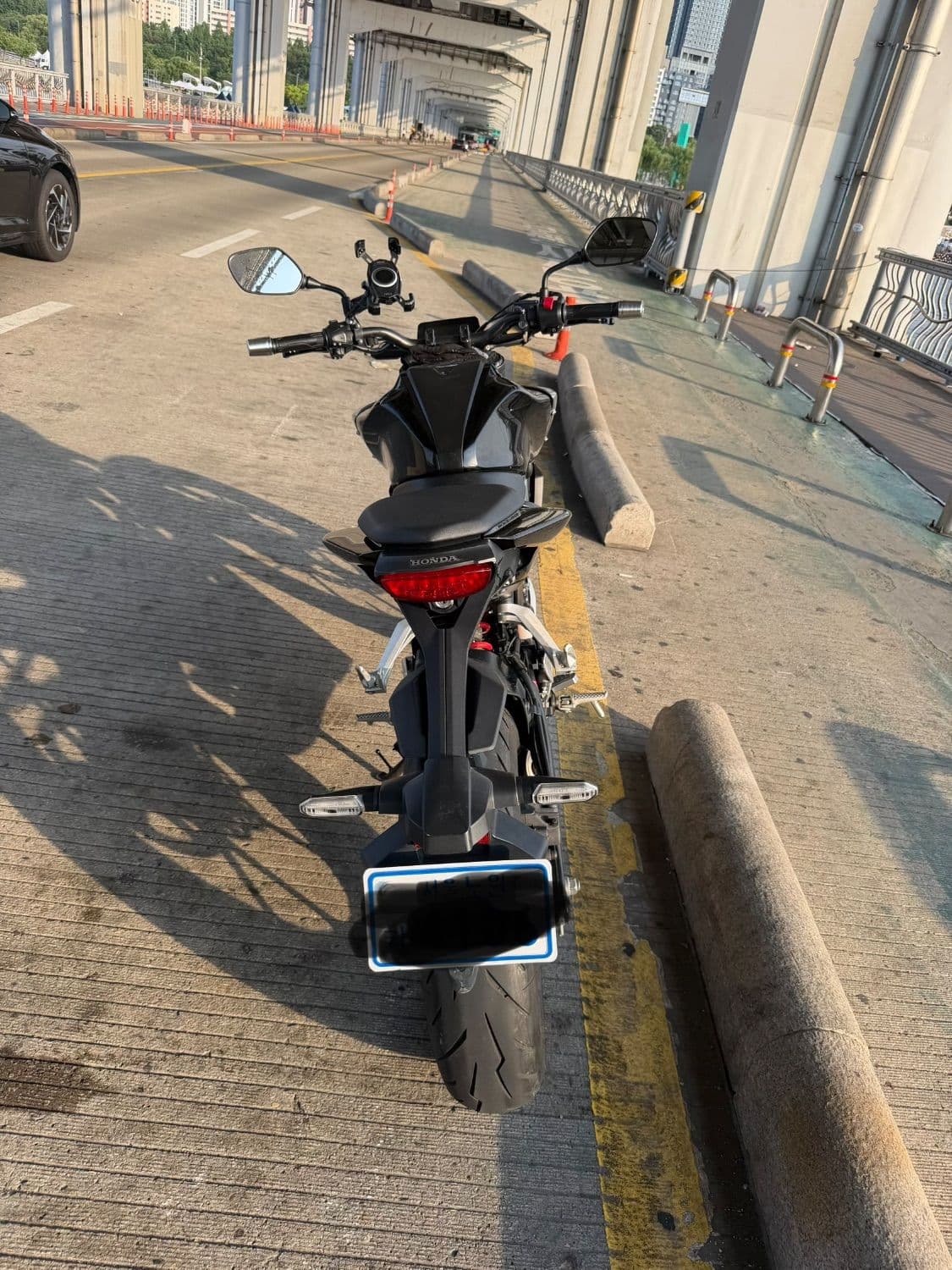 혼다 CB 125 R 3