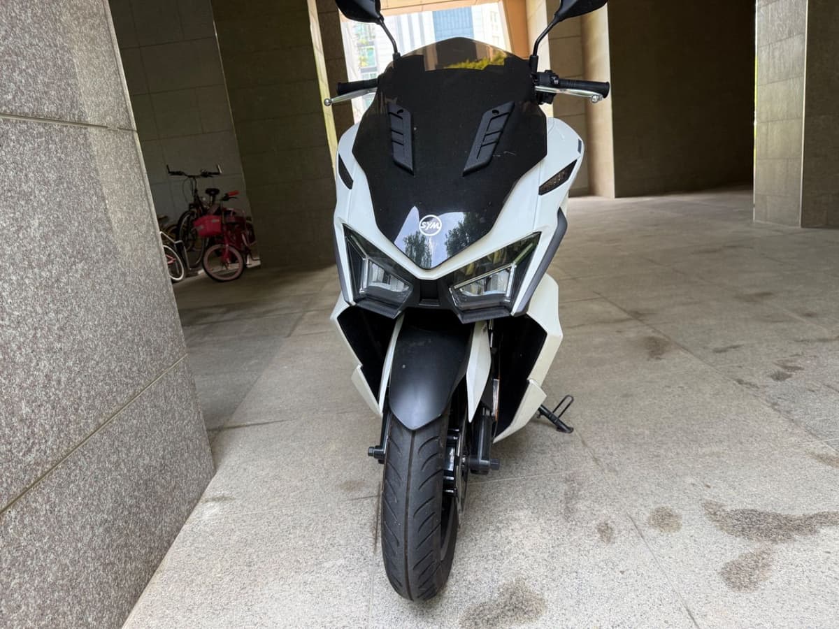 SYM VSX 125 ABS 1