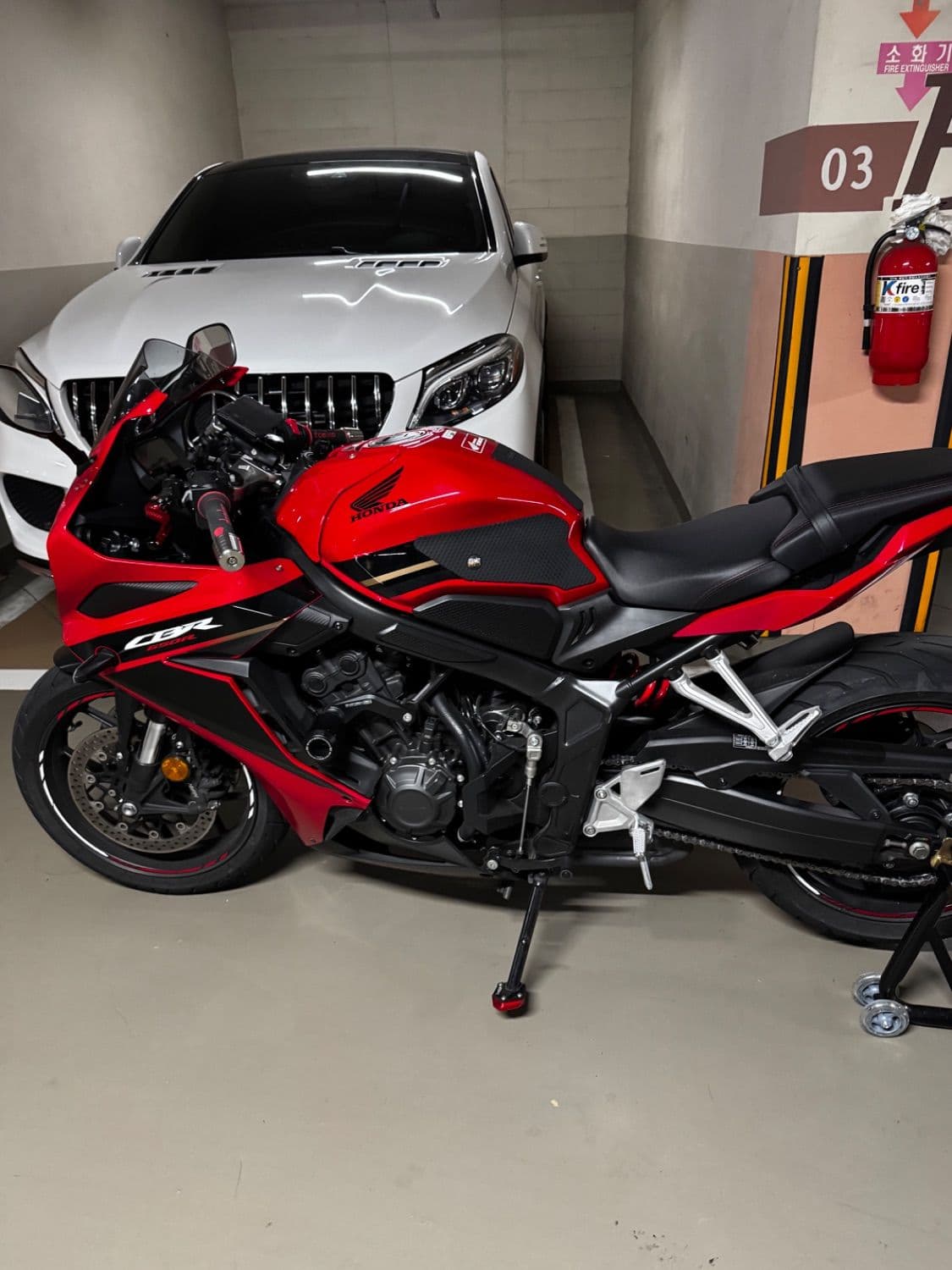 혼다 CBR 650 R MT 1
