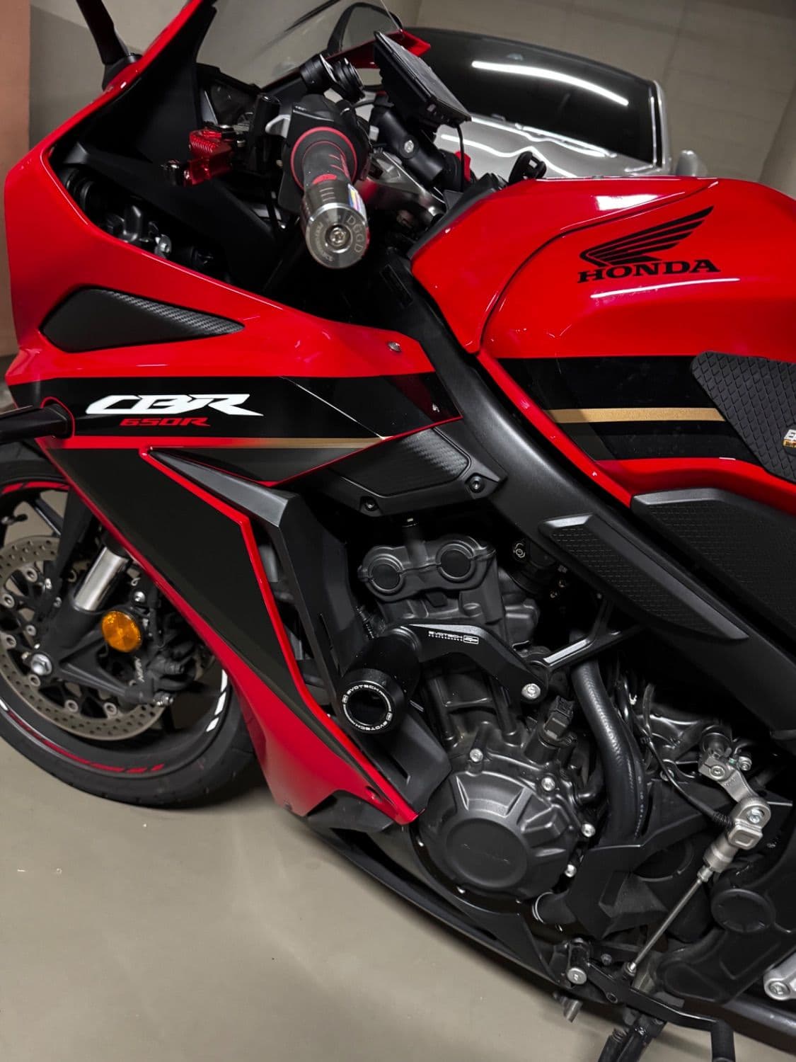 혼다 CBR 650 R MT 2