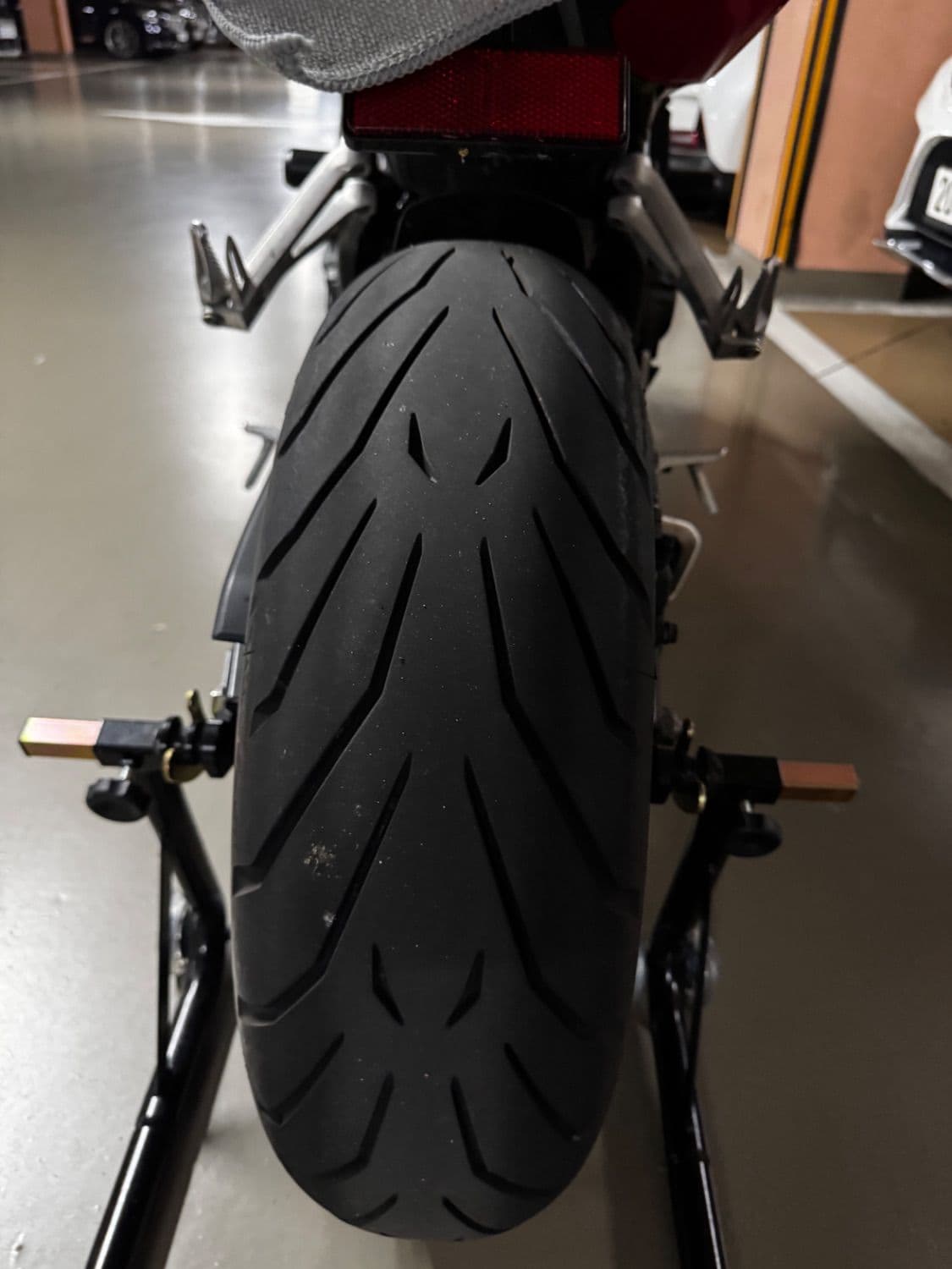 혼다 CBR 650 R MT 8