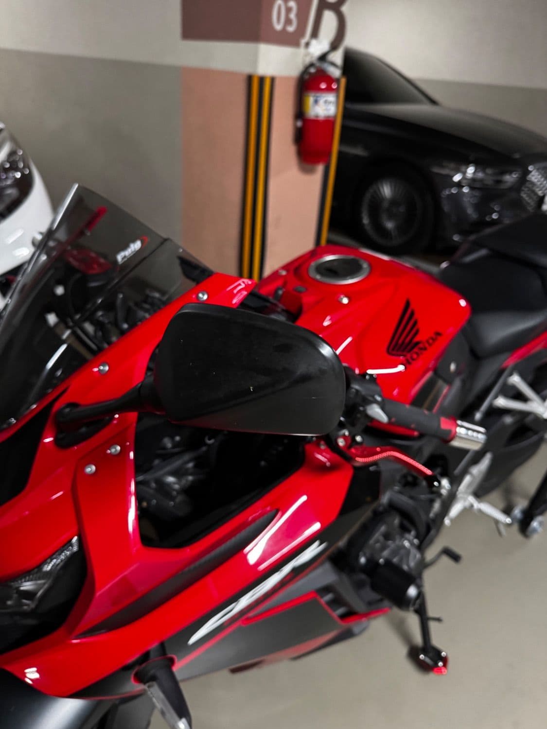 혼다 CBR 650 R MT 13