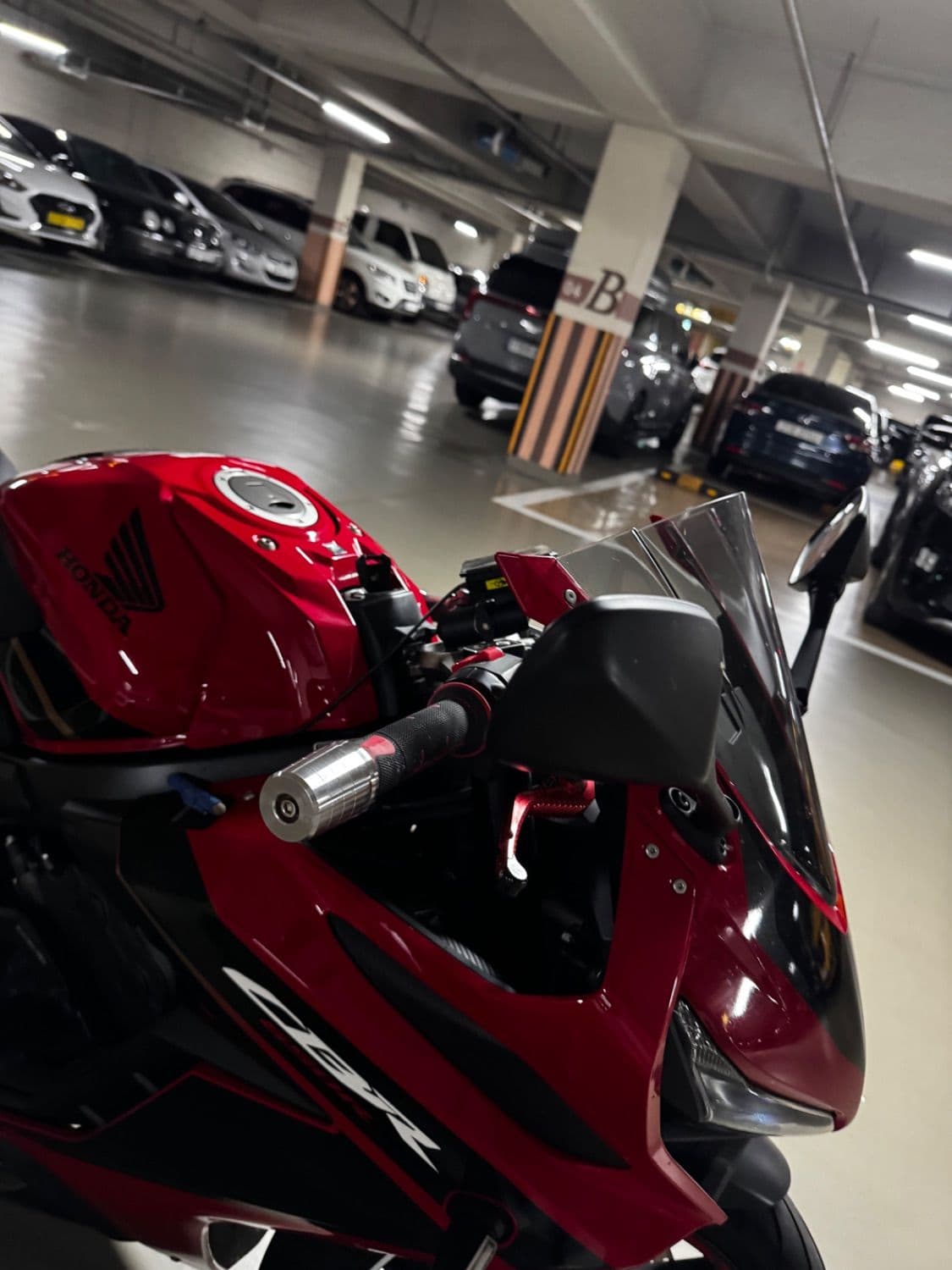 혼다 CBR 650 R MT 15