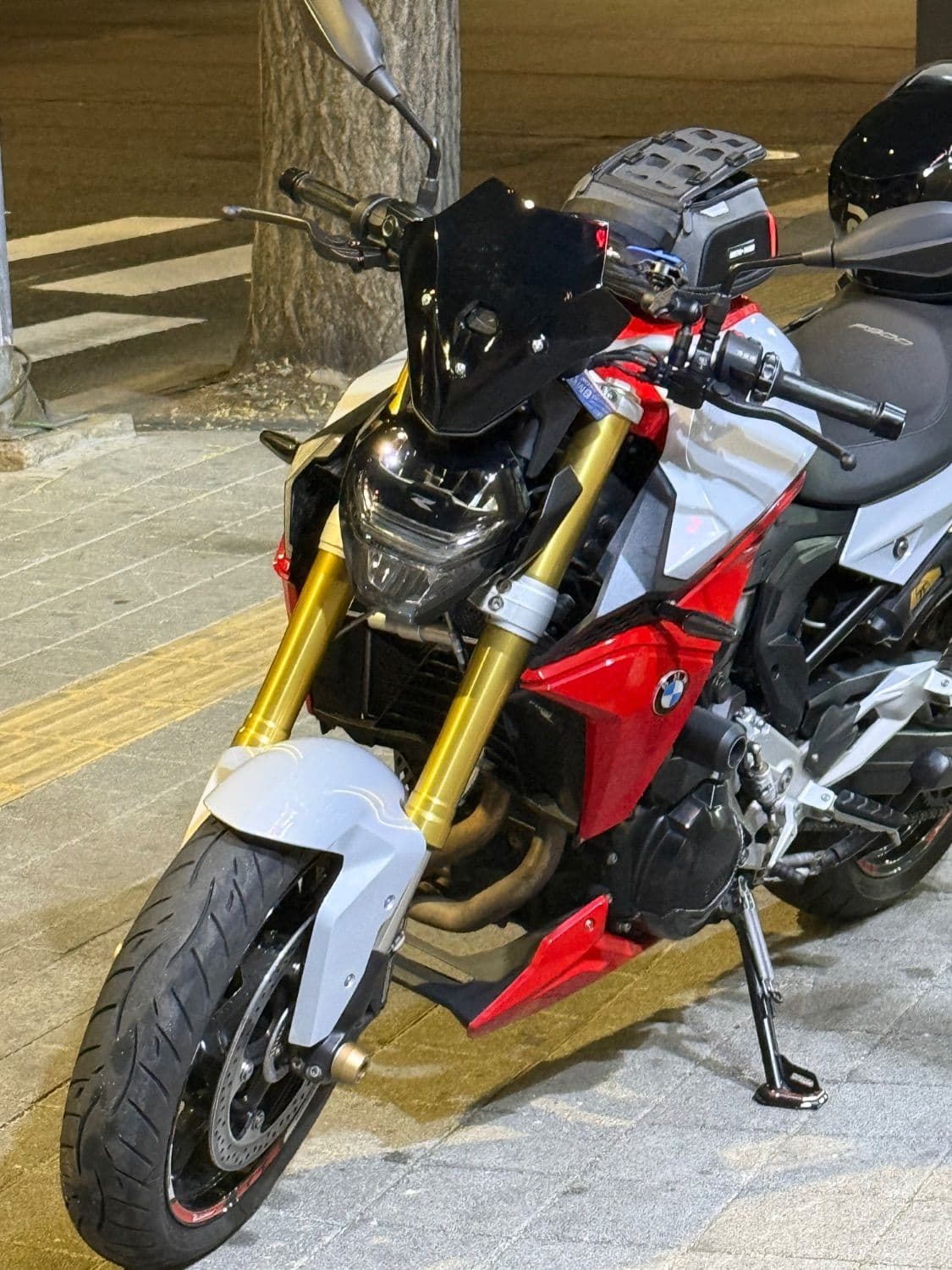 BMW F 900 R 2