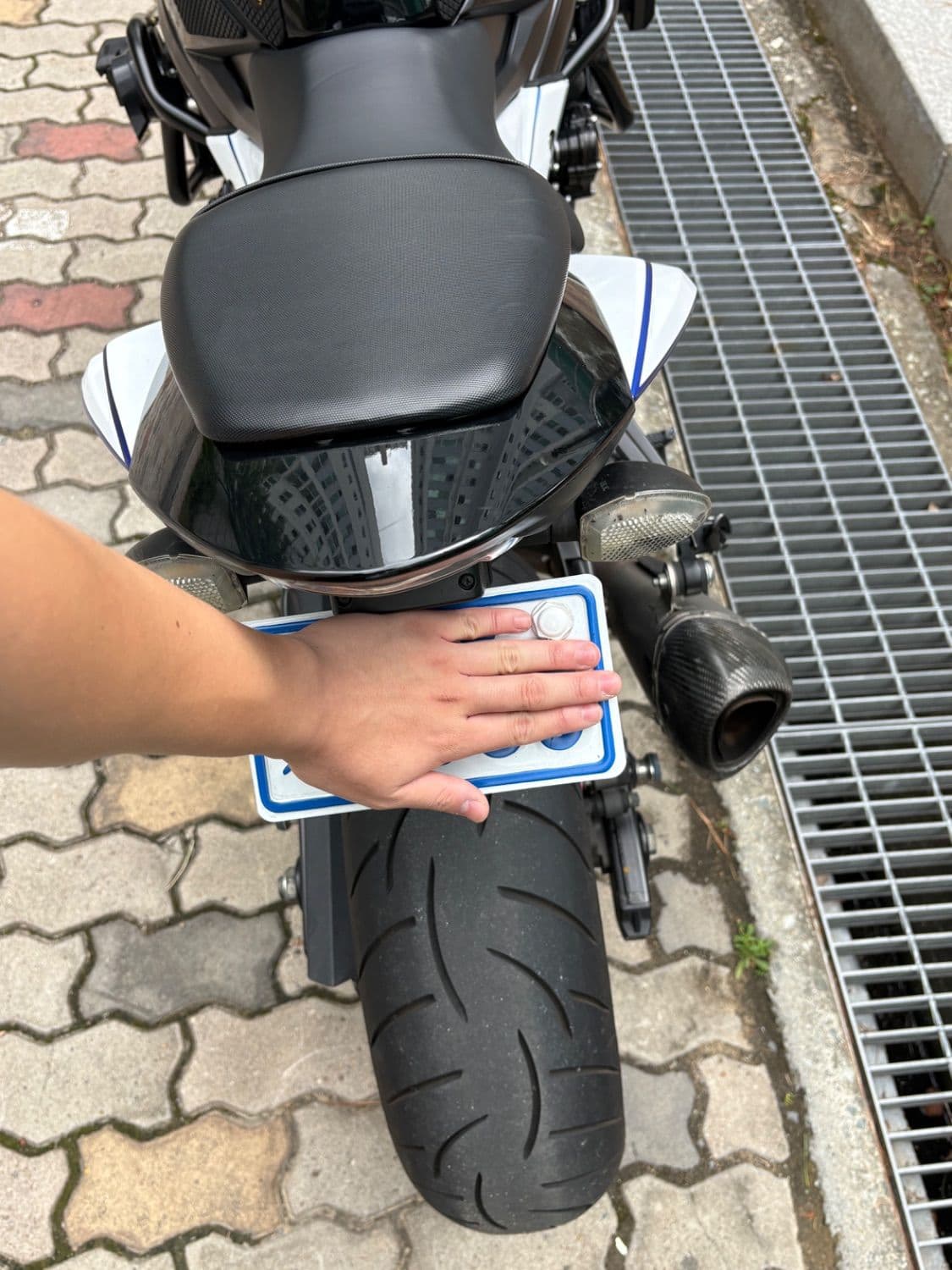 스즈키 GSX S 750 4