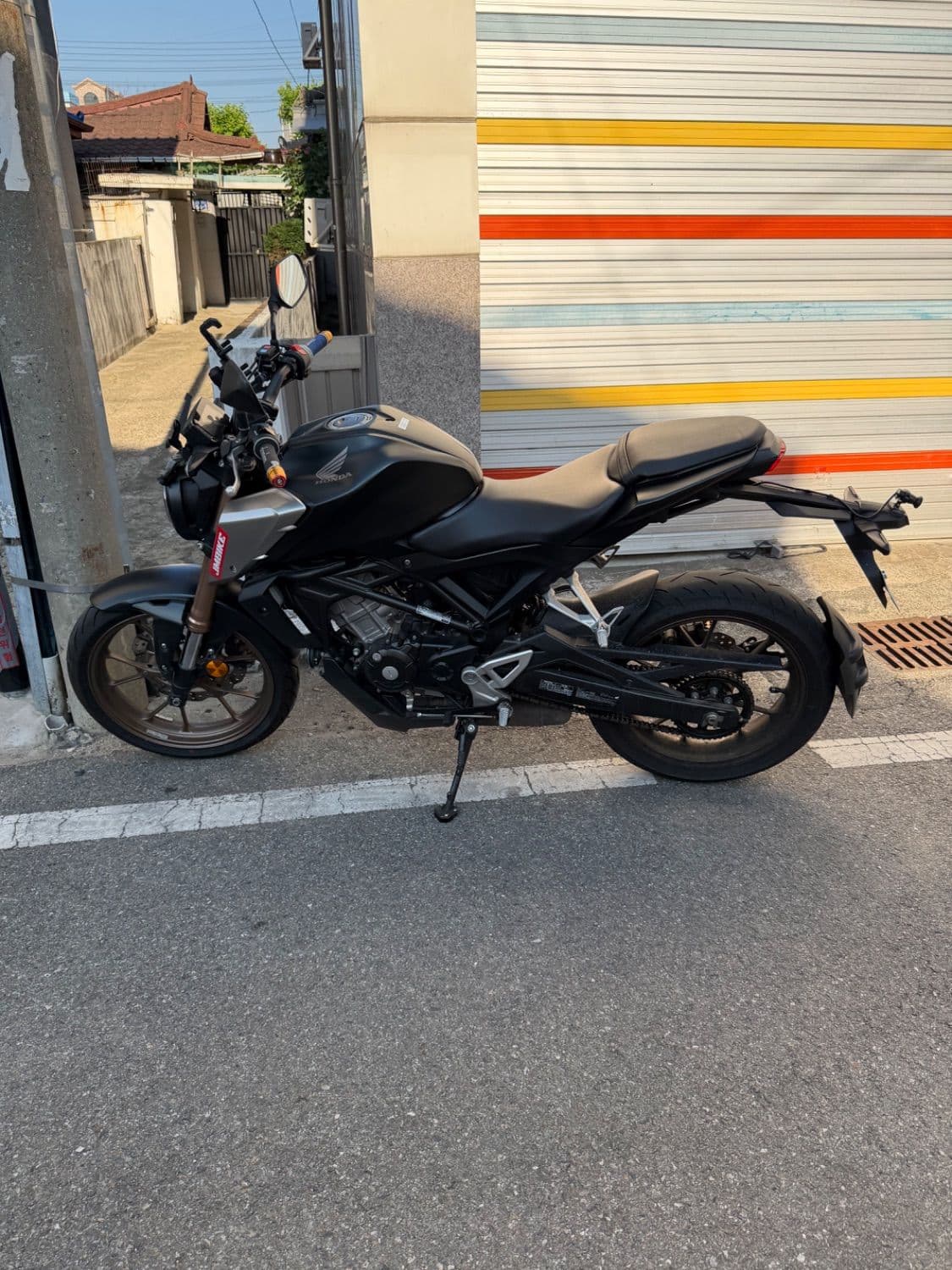 혼다 CB 125 R 3