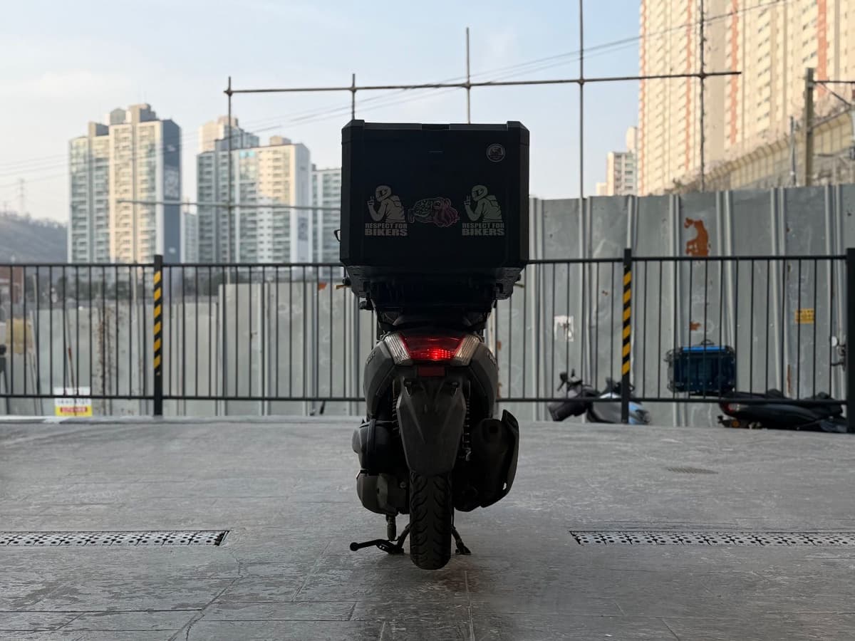야마하 NMAX 125 4