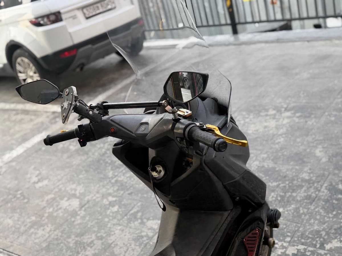 야마하 NMAX 125 8