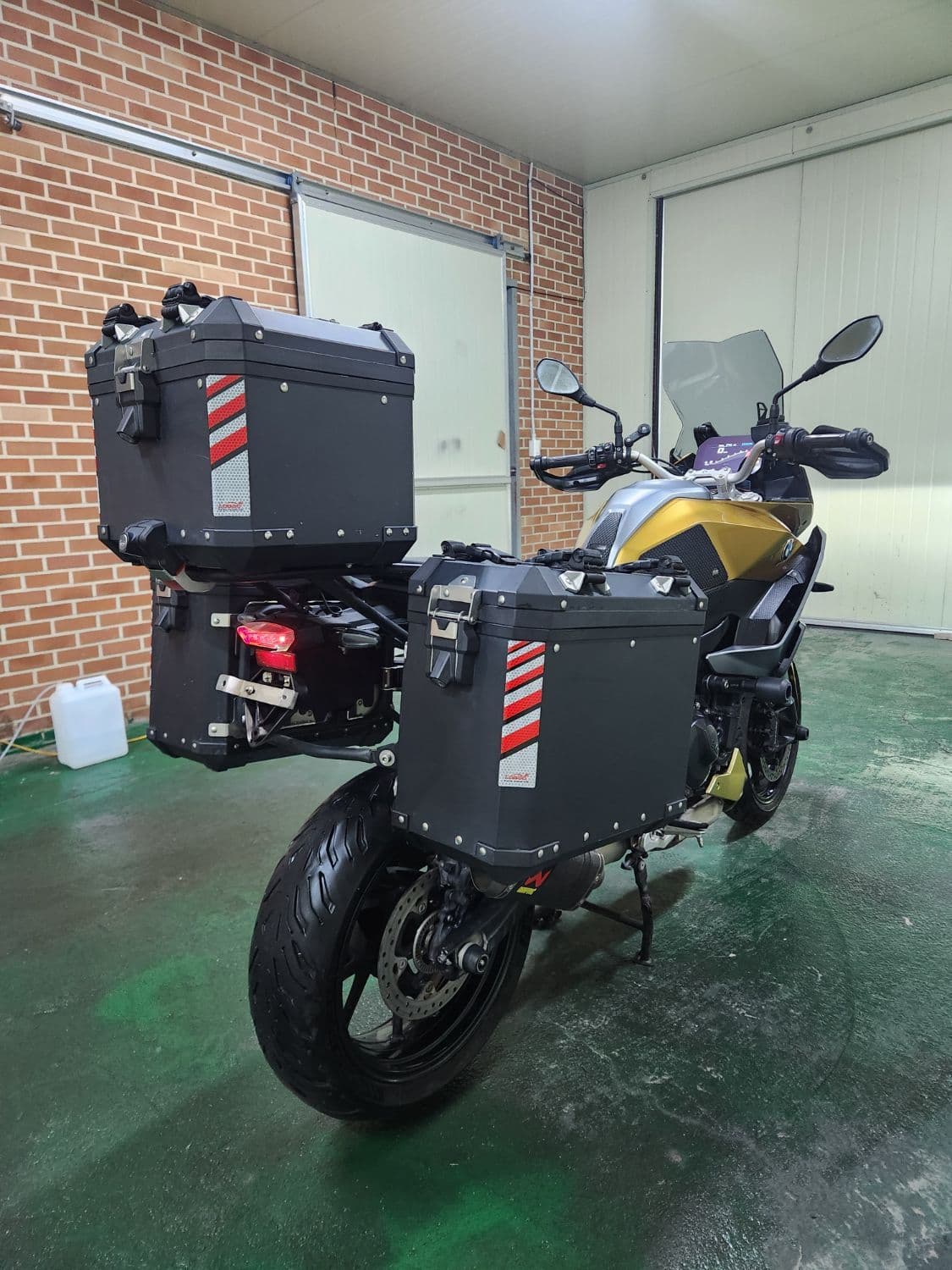 BMW F 900 XR 3