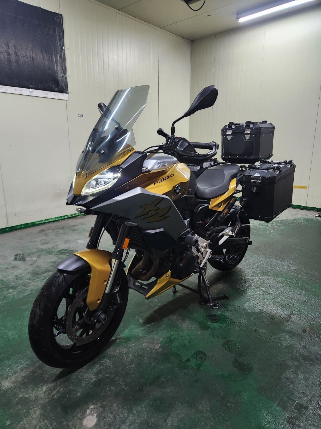 BMW F 900 XR 7