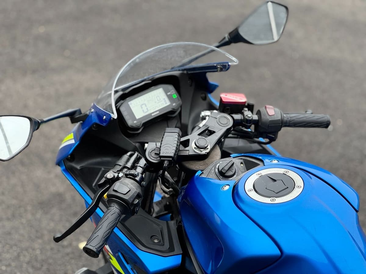 스즈키 GSX R 125 ABS 8