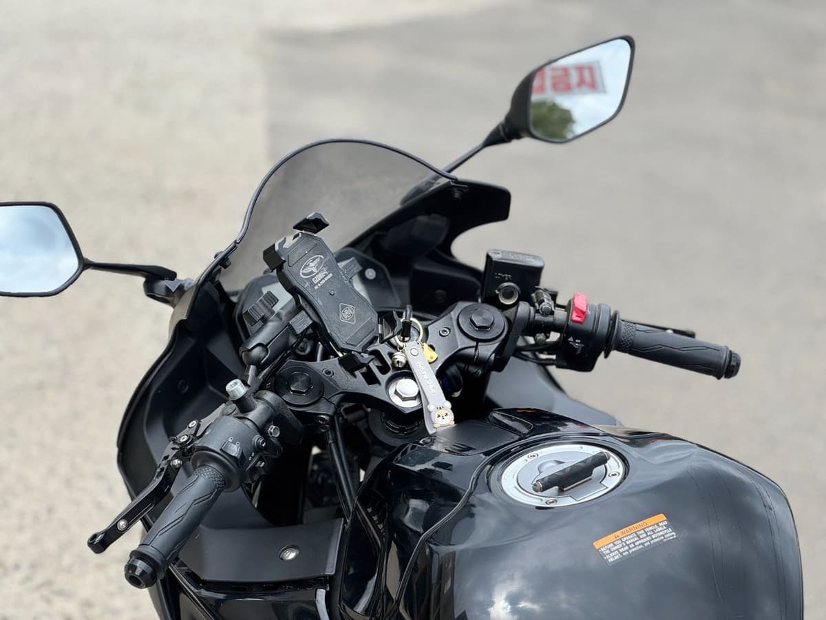 야마하 YZF R3 8
