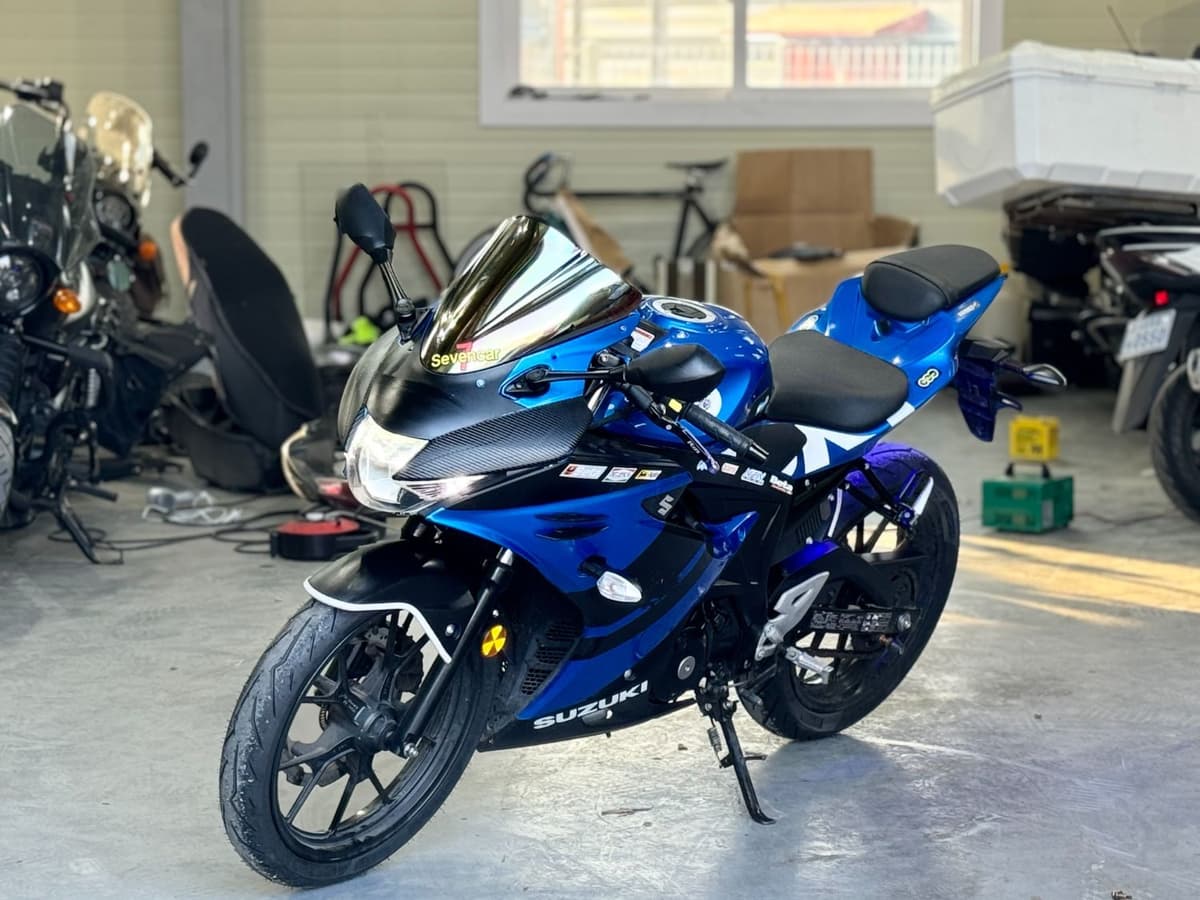 스즈키 GSX R 125 ABS 2