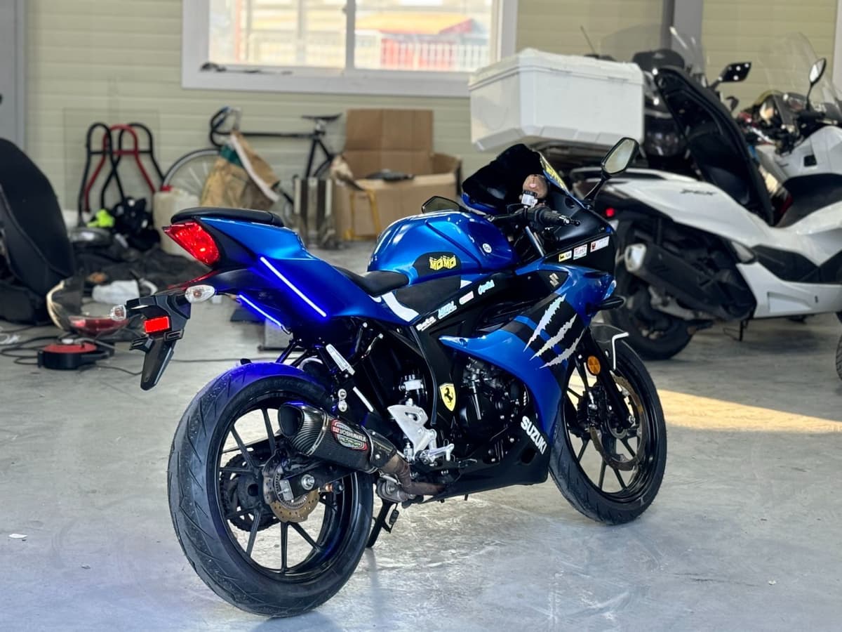 스즈키 GSX R 125 ABS more