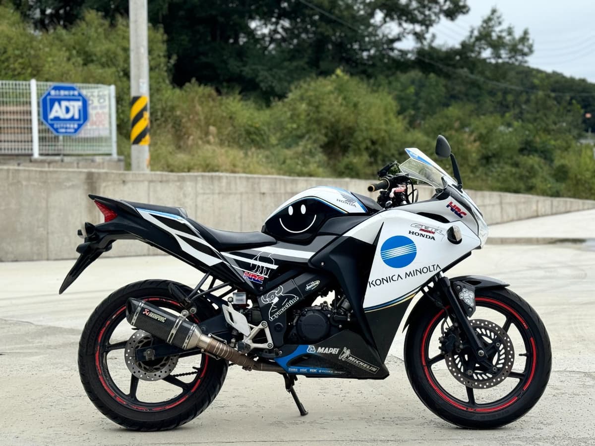 혼다 CBR 125 R 4