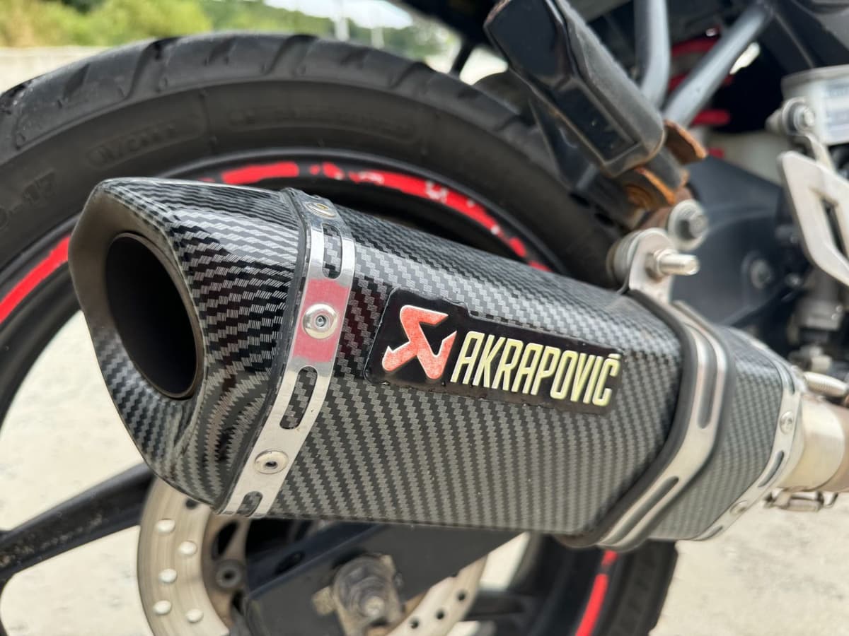 혼다 CBR 125 R 8