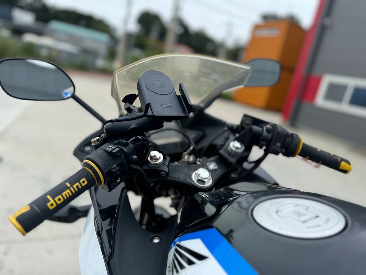 혼다 CBR 125 R 9