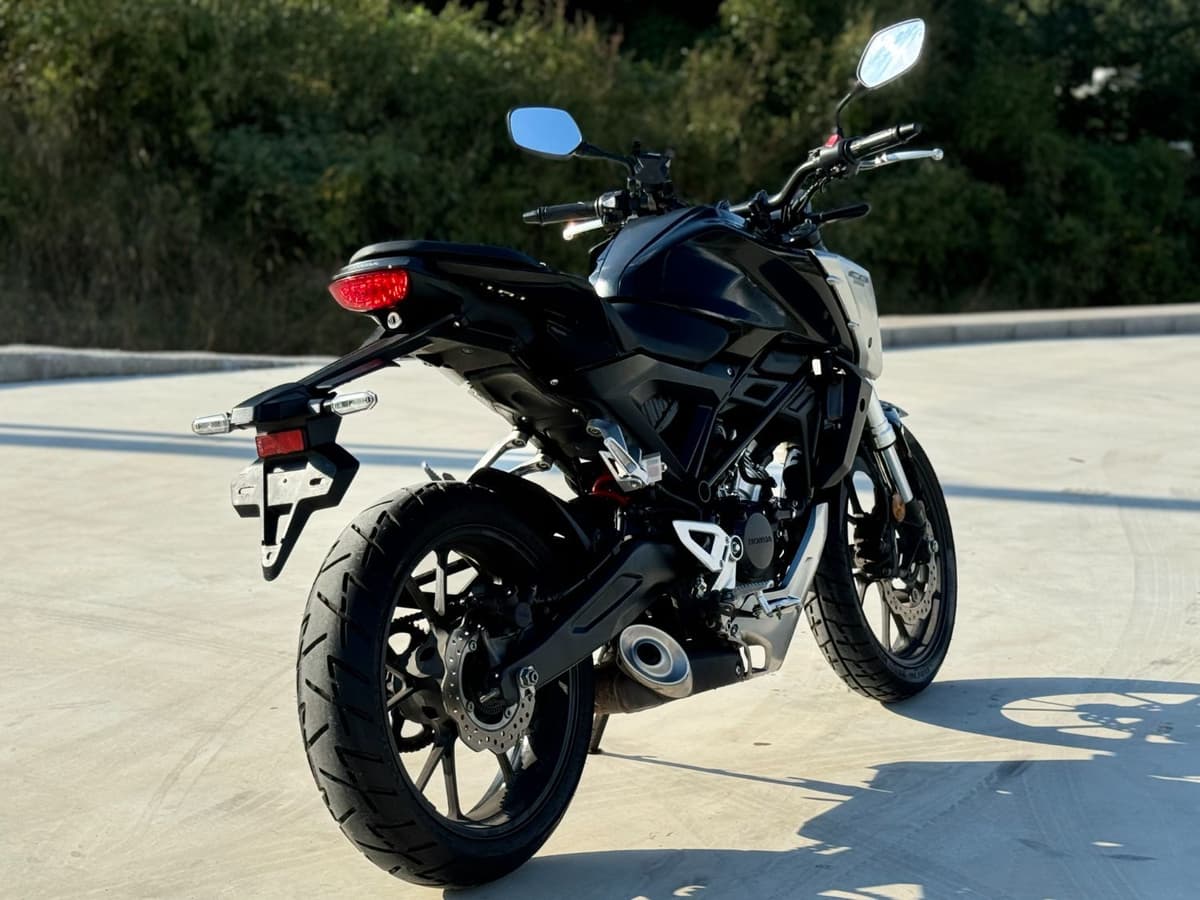 혼다 CB 125 R more