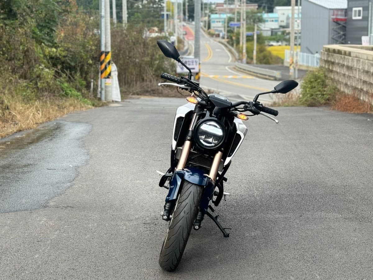 혼다 CB 125 R 3