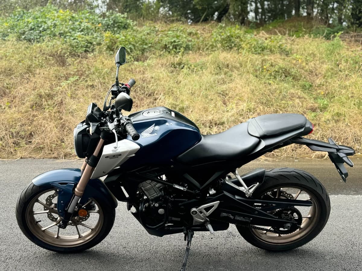 혼다 CB 125 R 4