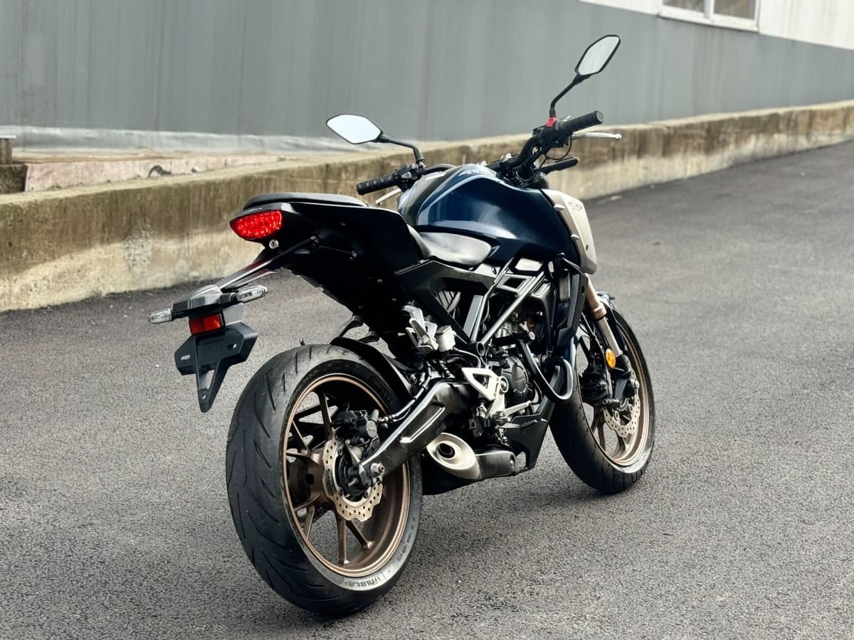 혼다 CB 125 R more