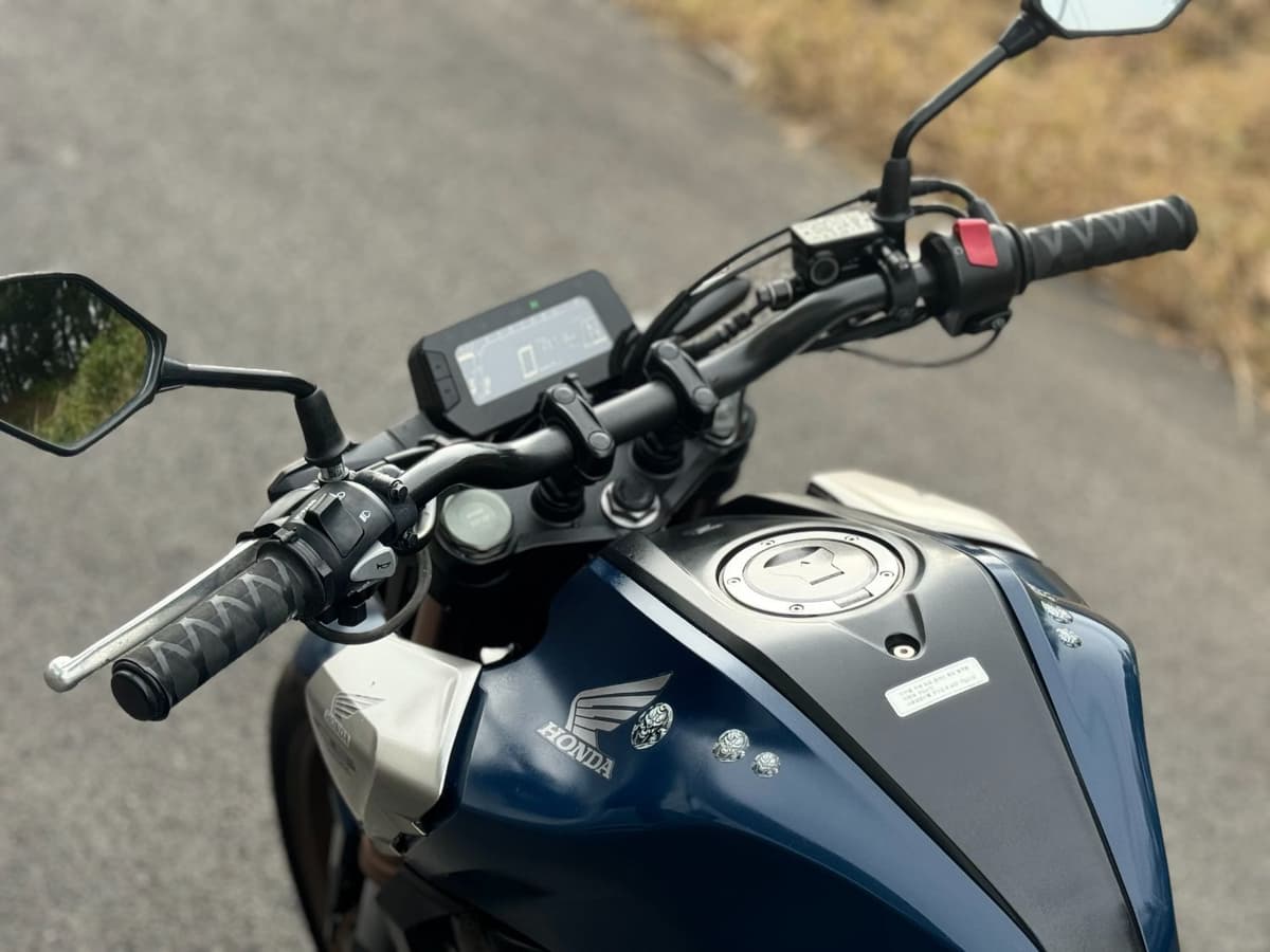 혼다 CB 125 R 9