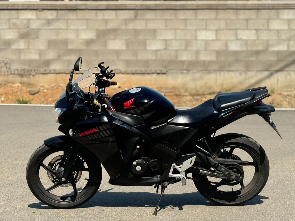 혼다 CBR 125 R 4