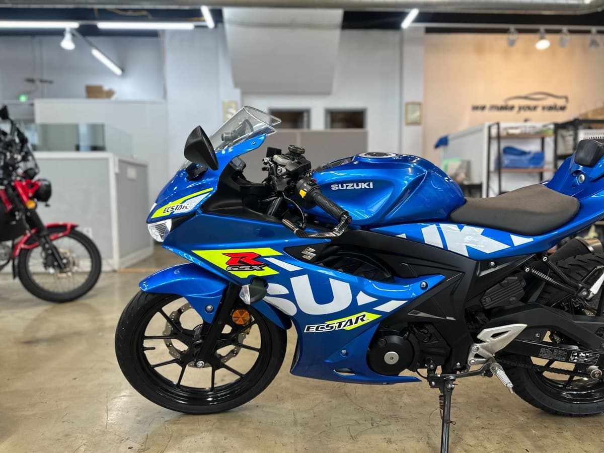 스즈키 GSX R 125 ABS 8