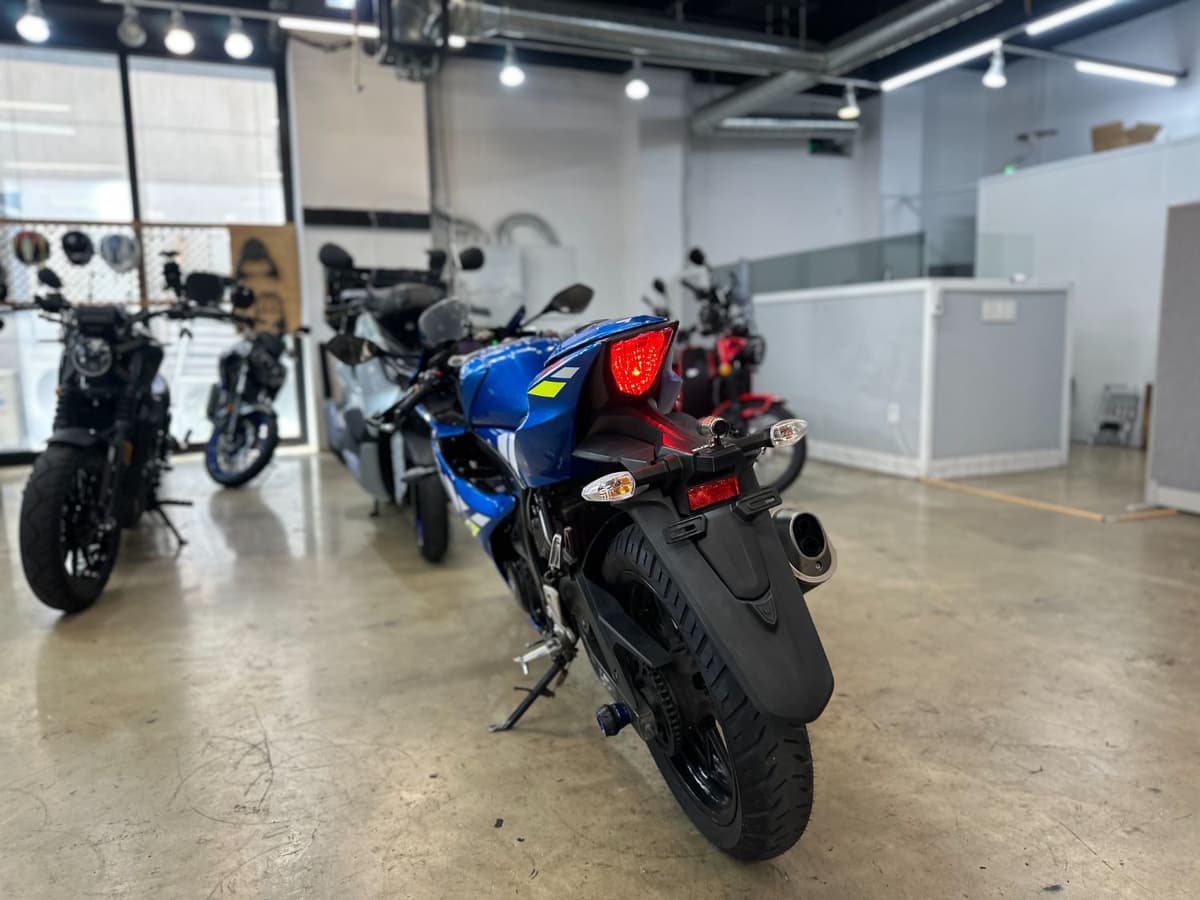 스즈키 GSX R 125 ABS 11